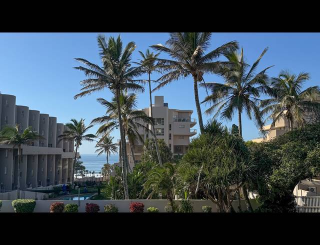 3 BEDROOM FLAT FOR SALE IN COMPENSATION BEACH